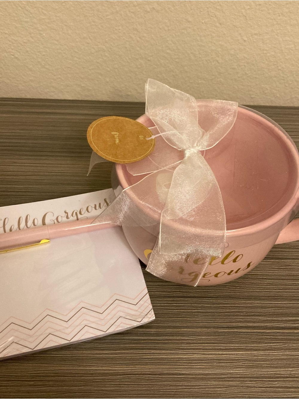 Pink Ceramic 'Hello Gorgeous' Mug - Picture 4 of 5